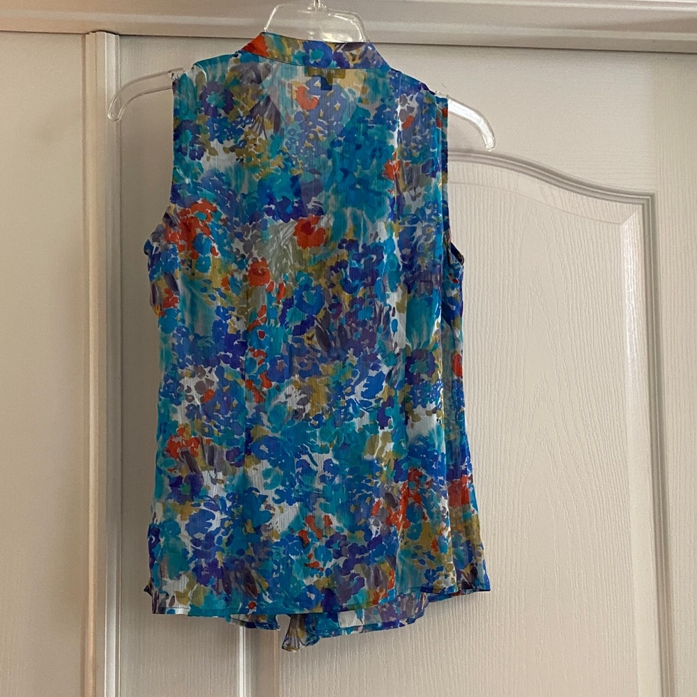 Womyn Multicolor Floral Ruffle Blouse - Picture 4 of 5